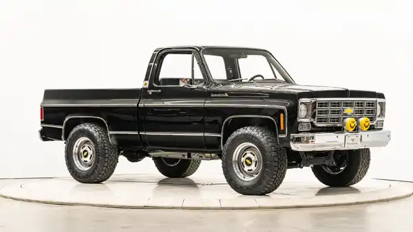 1978 Classic Chevy K10_7 Passenger Side Front  3.4
