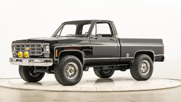 1978 Classic Chevy K10_3 Drivers Side Front 3.4