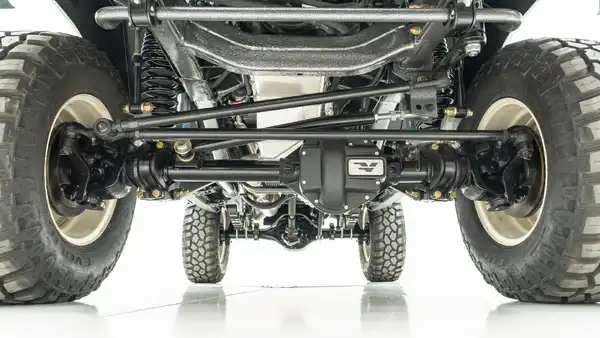 1967 Classic Ford Bronco_28 V8 Coyote Engine