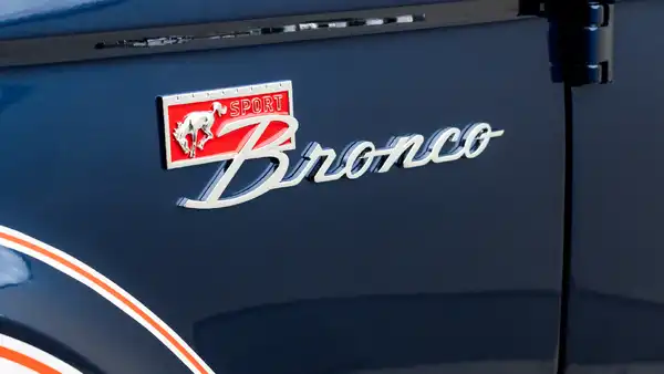 1974 Classic Ford Bronco_24 Exterior 