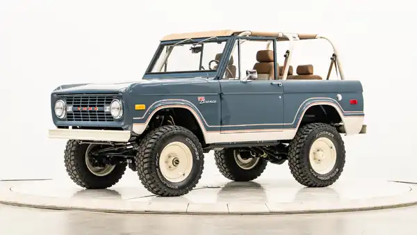 Classic Ford Bronco_3 Drivers Side Front 3.4