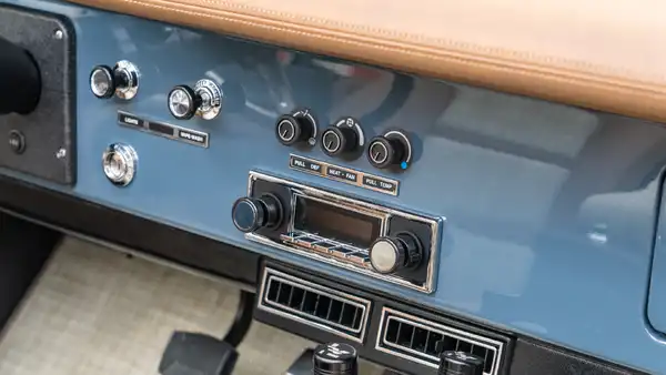 Classic Ford Bronco_19 Interior