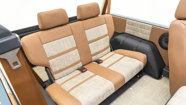 Classic Ford Bronco_16 Rear Interior