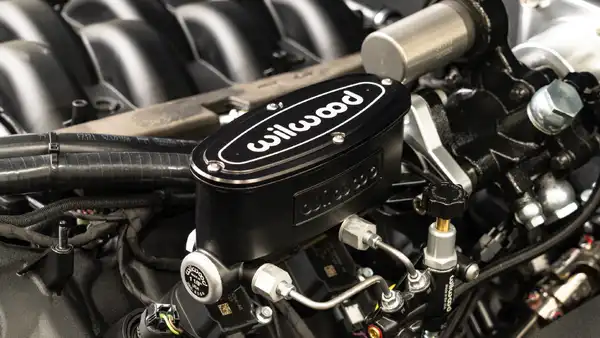 Classic Ford Bronco_28 V8 Coyote Engine