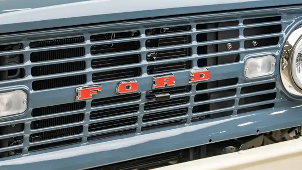 Classic Ford Bronco_24 Exterior 