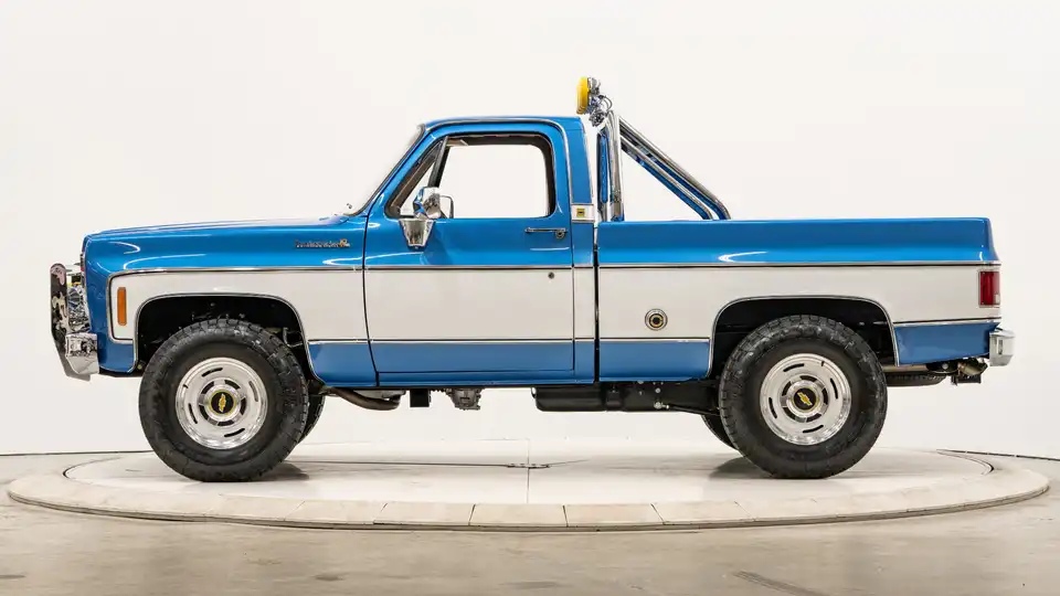 1977 Chevy K10_2 Drivers Side  (1)