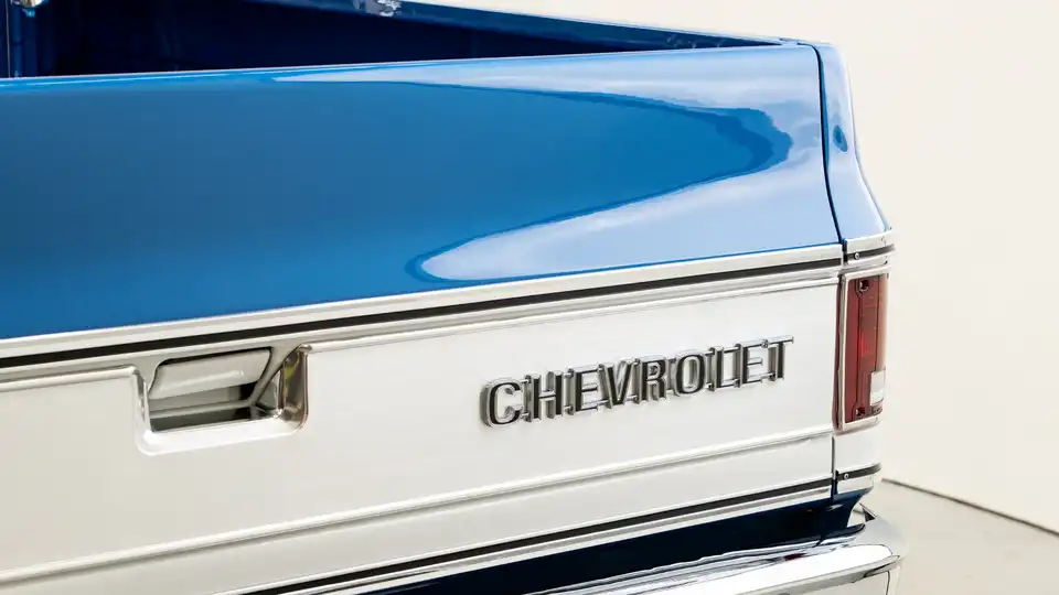 1977 Chevy K10_Exterior  Copy (1)