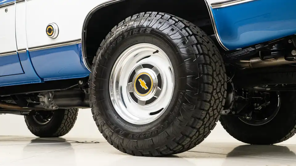 1977 Chevy K10_25 Exterior  (1)