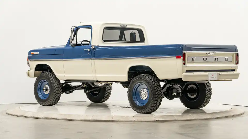 1972 Classic Ford F250_13 Driver Side Rear 3.4