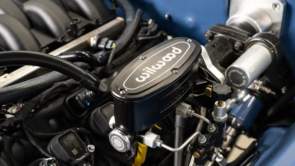 1972 Classic Ford F250_27 Ford Coyote Engine