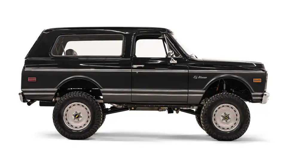 1972 Classic Ford Bronco_8 Passenger Side