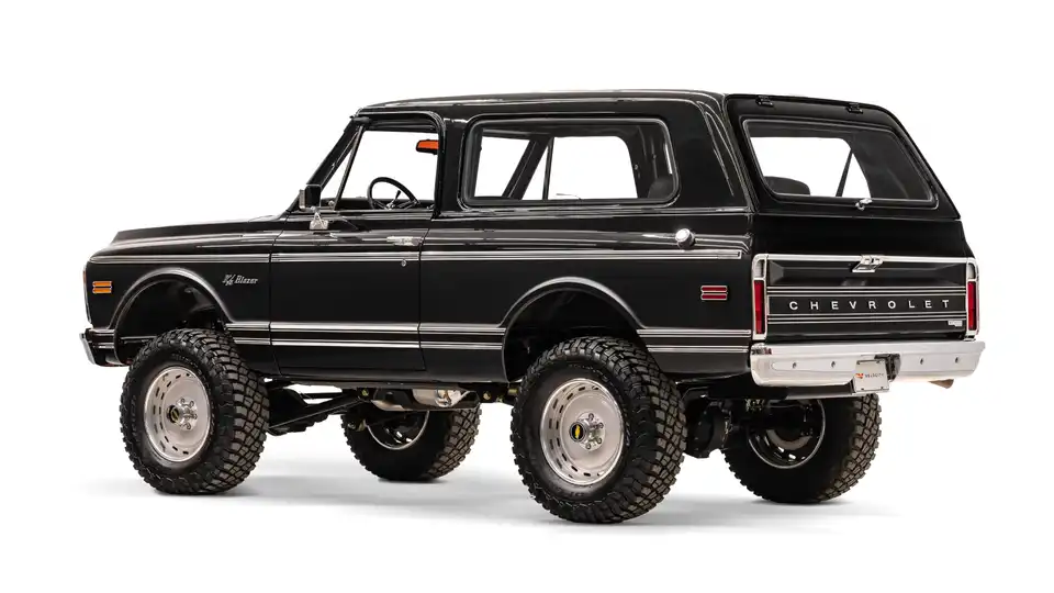 1972 Classic Ford Bronco_13 Driver Side Rear 3.4