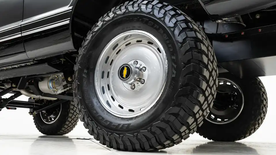 1972 Classic Ford Bronco_Lifestyle