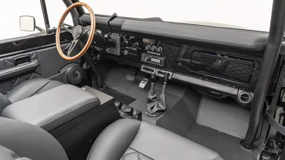 1974 Classic Ford Bronco_18 Passenger Side Interior