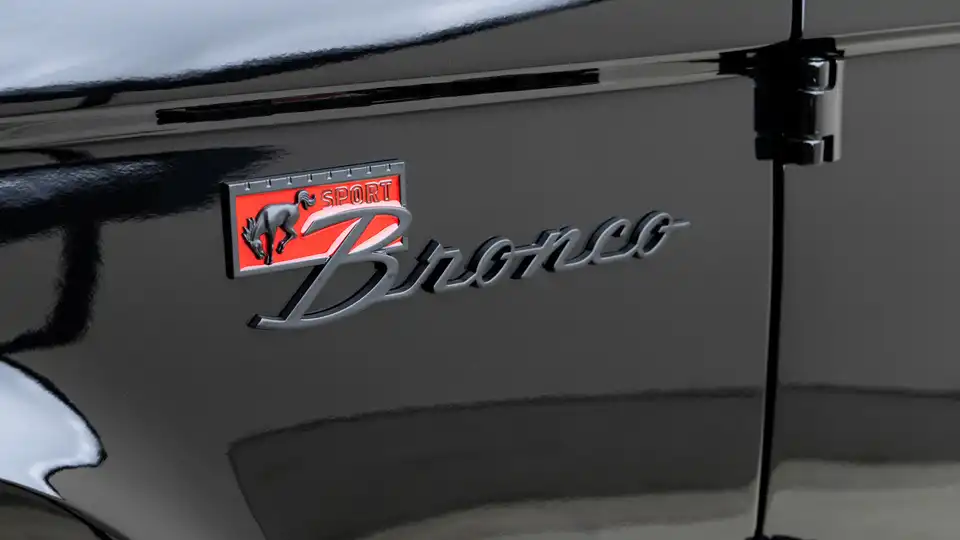 1974 Classic Ford Bronco_25 Exterior 