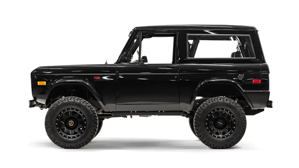 1974 Classic Ford Bronco_2 Drivers Side 