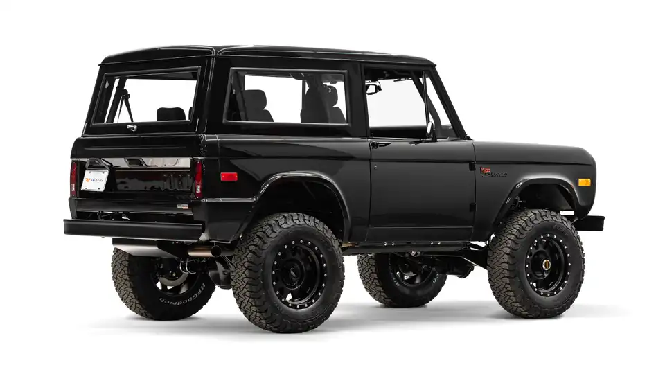 1974 Classic Ford Bronco_9 Passenger Side Rear 3