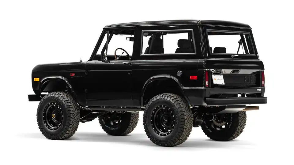 1974 Classic Ford Bronco_13 Driver Side Rear 3.4