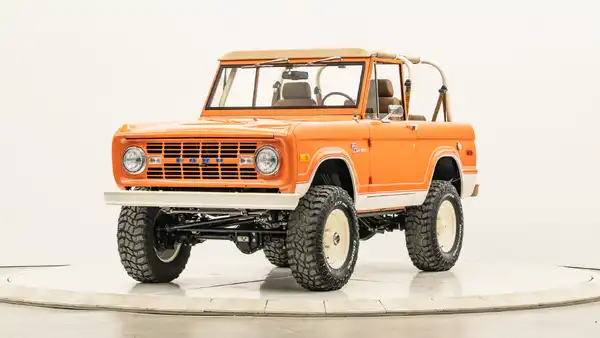 1973 Classic Ford Bronco_4 Drivers Side Front 