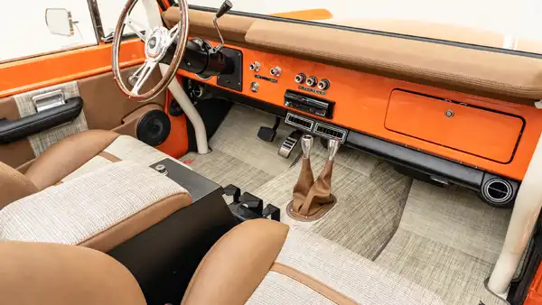 1973 Classic Ford Bronco_18 Passenger Side Interior