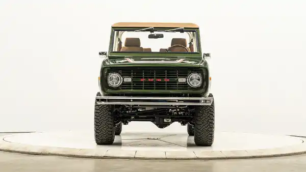 1971 Classic Ford Bronco_5 Front