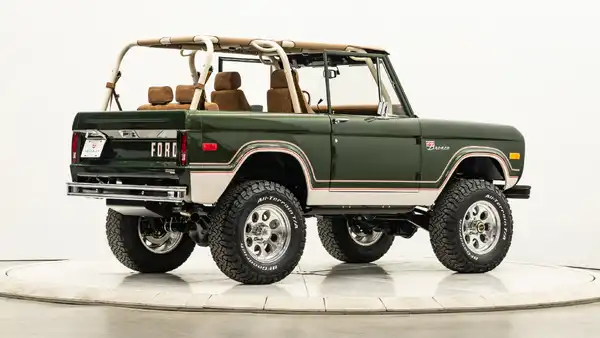 1971 Classic Ford Bronco_9 Passenger Side Rear 3
