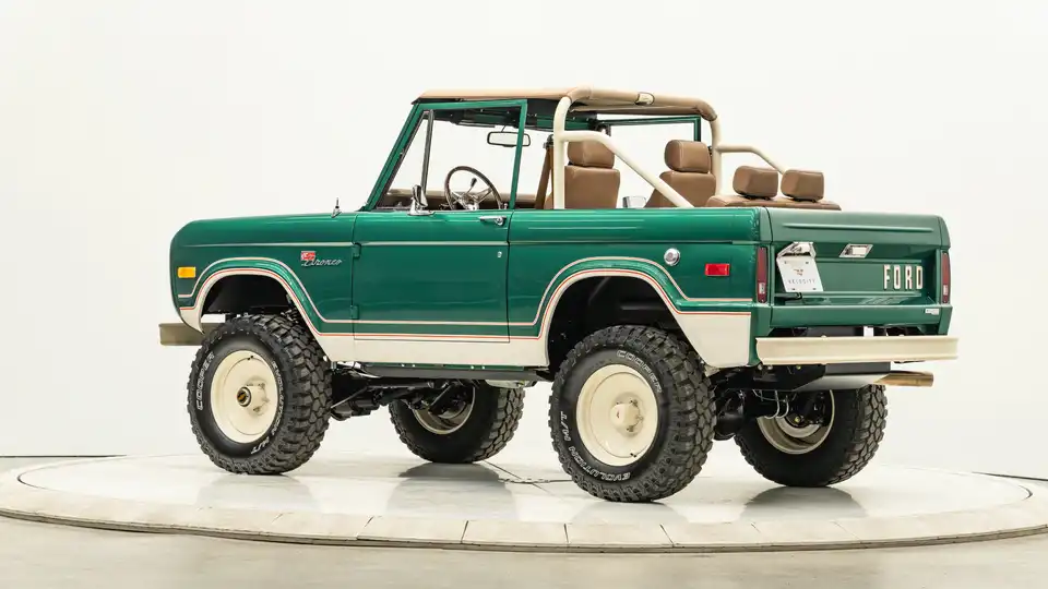 1966 Classic Ford Bronco_13 Driver Side Rear 3.4