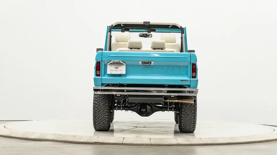 1971 Classic Ford Bronco_11 Rear Tailgate