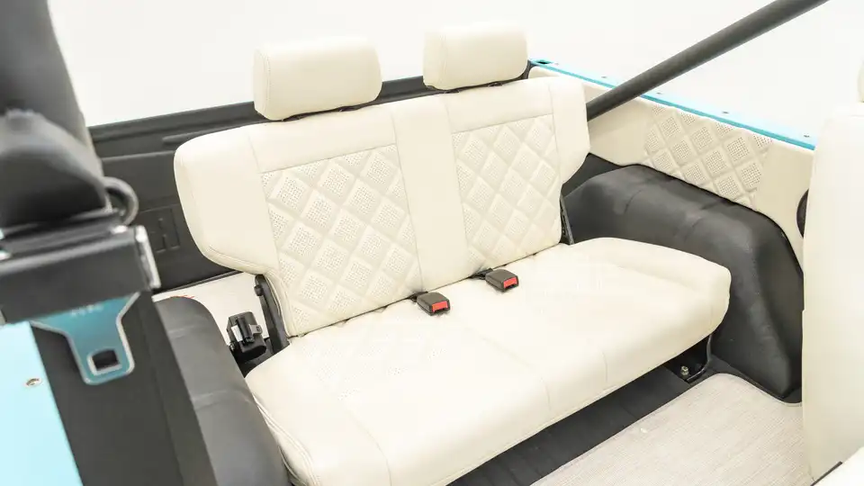 1971 Classic Ford Bronco_16 Rear Interior