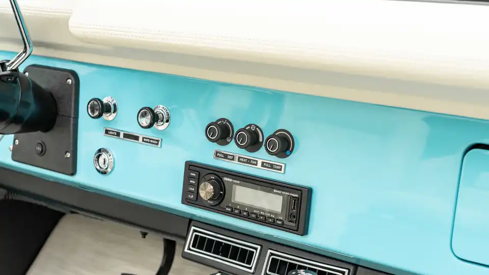 1971 Classic Ford Bronco_21 Interior