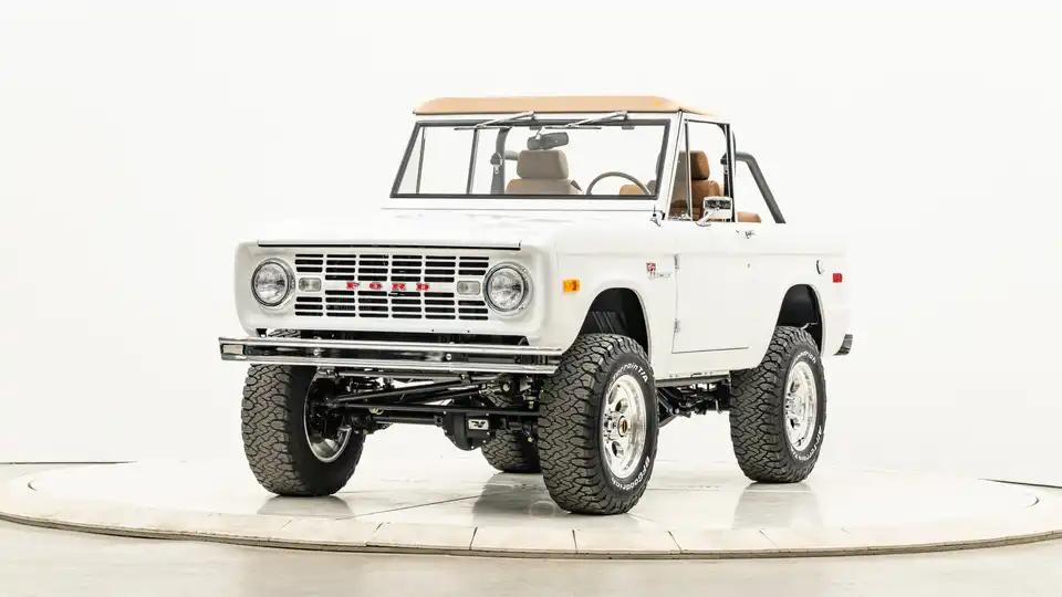 1955 Classic Ford Bronco_4 Drivers Side Front 