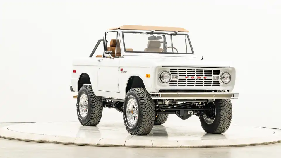 1955 Classic Ford Bronco_6 Passenger Side Front 