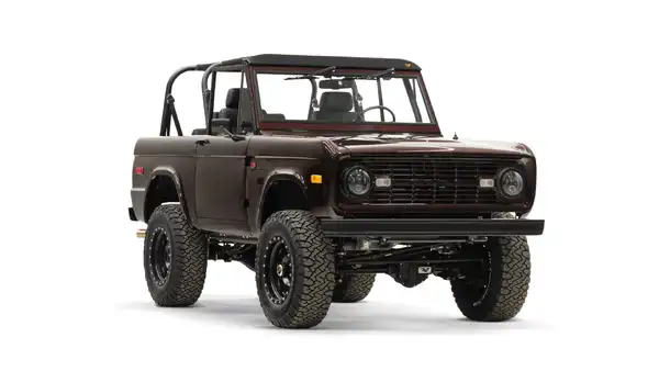 1968 Classic Ford Bronco_6 Passenger Side Front 