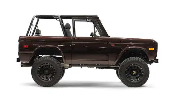 1968 Classic Ford Bronco_8 Passenger Side
