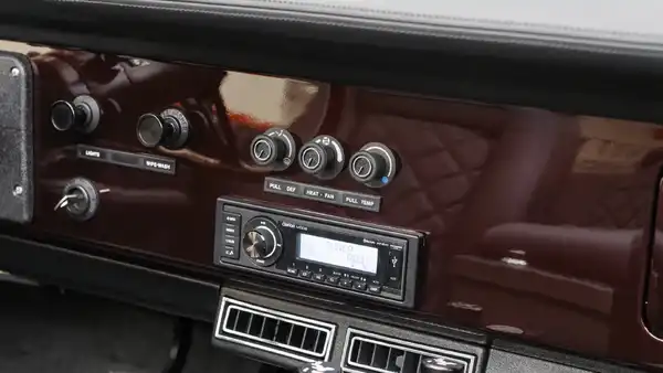 1968 Classic Ford Bronco_20 Interior