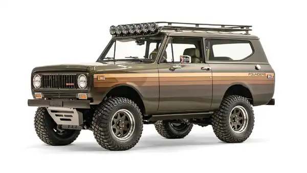 1973 International Scout II_3 Drivers Side Front 3.4