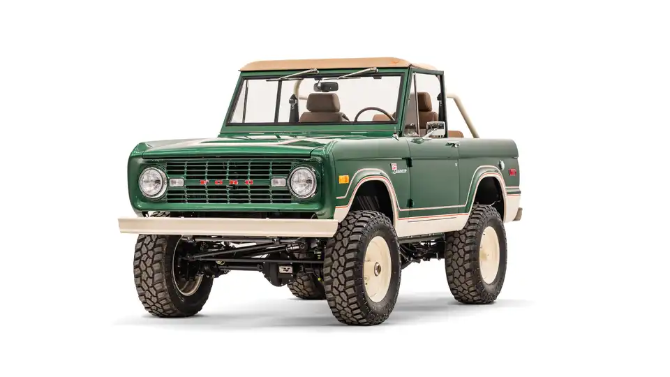 1977 Classic Ford Bronco_4 Drivers Side Front 