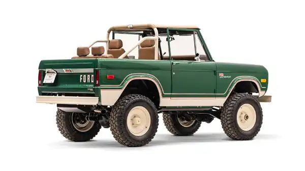 1977 Classic Ford Bronco_9 Passenger Side Rear 3