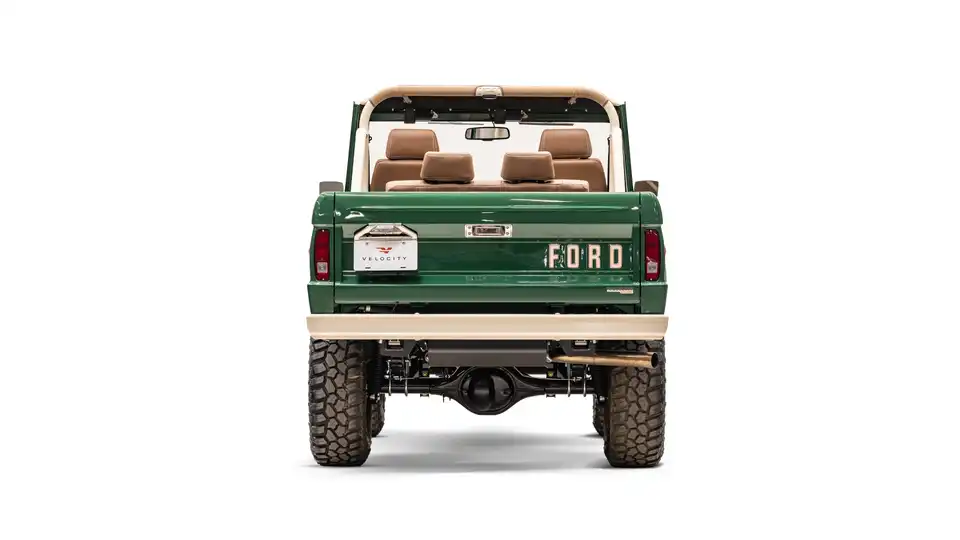 1977 Classic Ford Bronco_11 Rear Tailgate