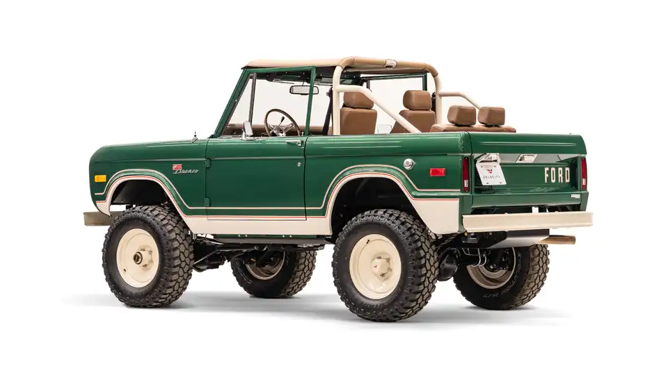 1977 Classic Ford Bronco_13 Driver Side Rear 3.4