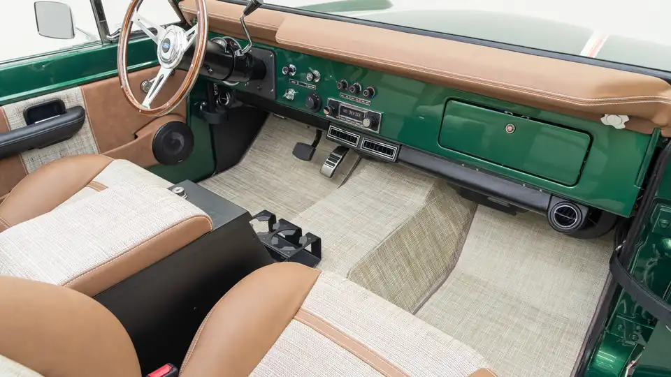 1977 Classic Ford Bronco_18 Passenger Side Interior