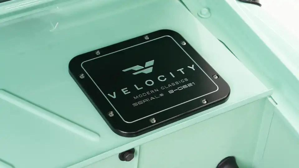 1974 Classic Ford Bronco_27 Ford Coyote Engine