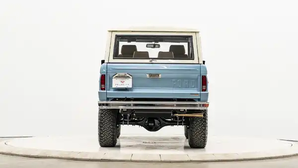 1970 Classic Ford Bronco_11 Rear Tailgate