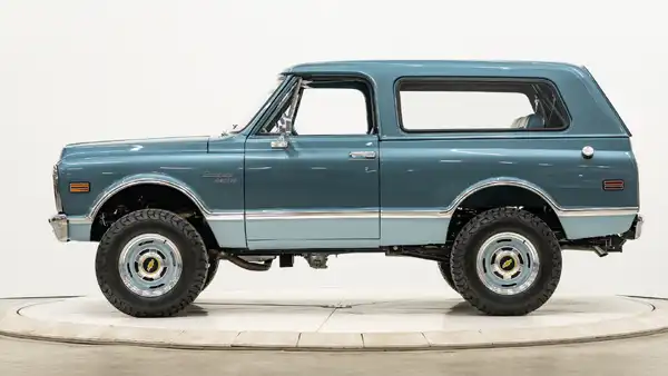 1971 Classic Chevy K5 Blazer_2 Drivers Side 