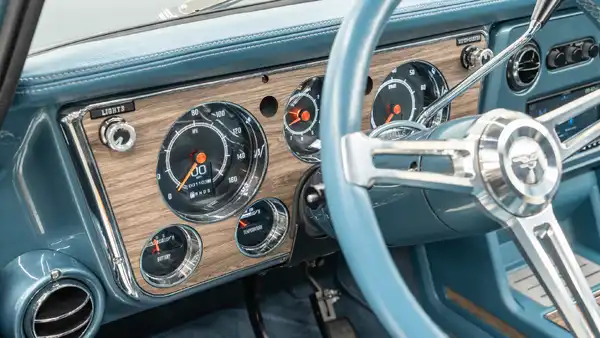 1971 Classic Chevy K5 Blazer_15 Dakota Digital Gauges