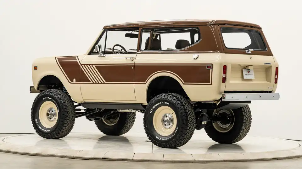 1973 Classic International Scout II_13 Driver Side Rear 3.4