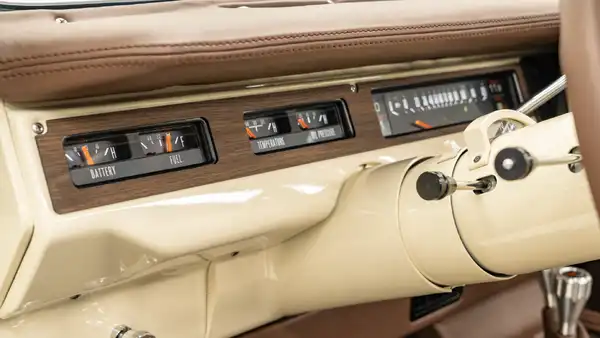 1973 Classic International Scout II_15 Dakota Digital Gauges