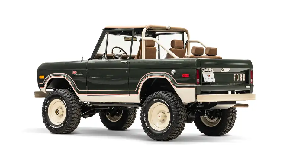 1973 Classic Ford Bronco_13 Driver Side Rear 3.4