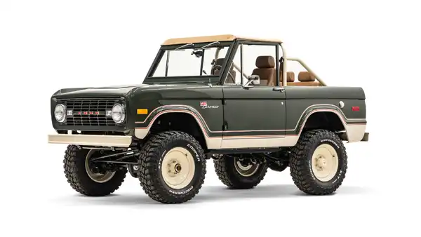 1973 Classic Ford Bronco_3 Drivers Side Front 3.4
