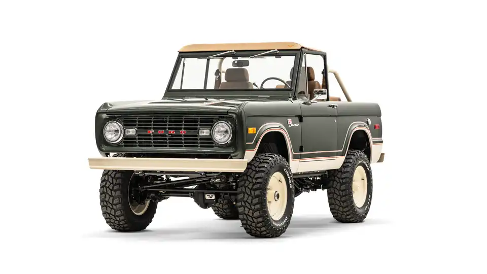 1973 Classic Ford Bronco_4 Drivers Side Front 